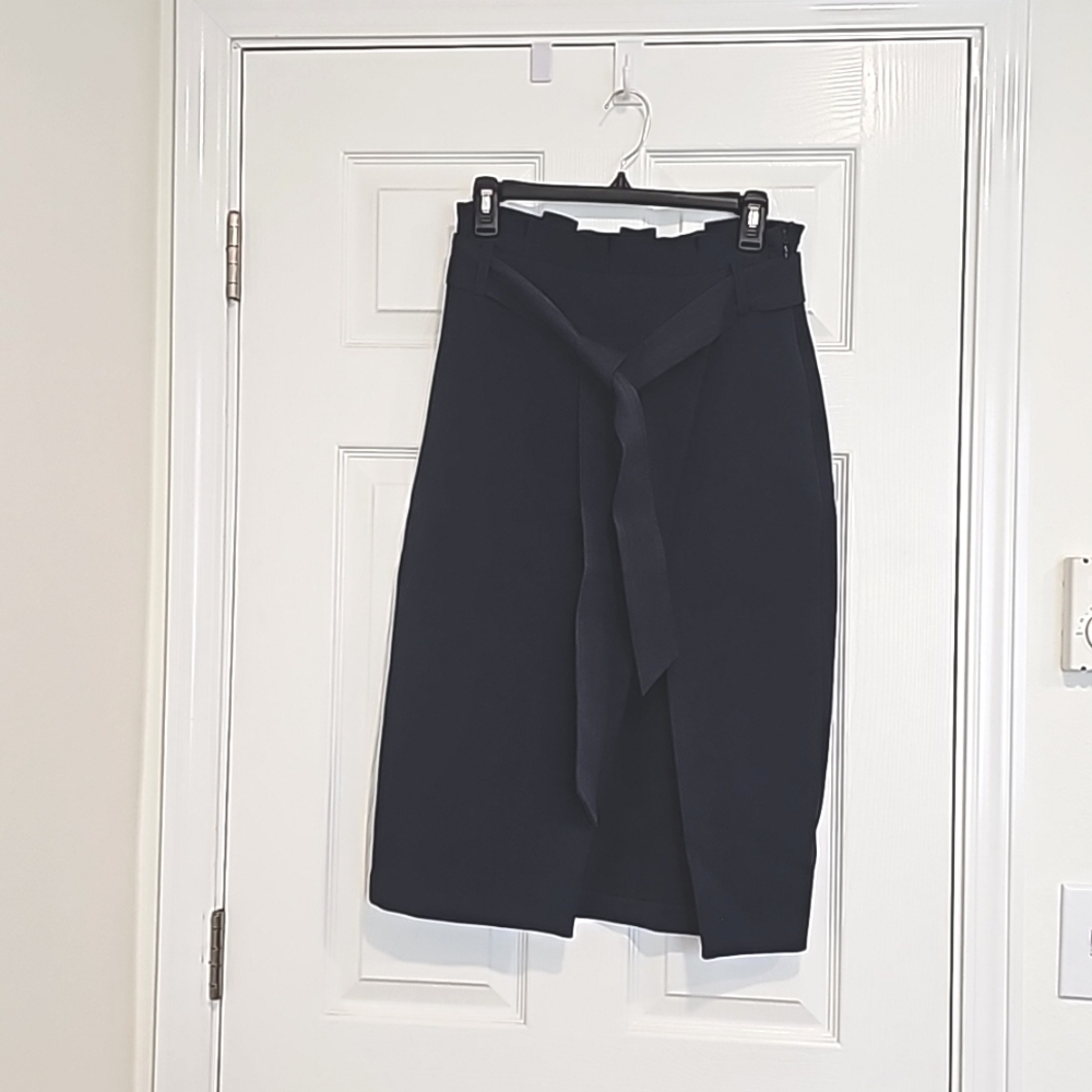 Topshop Midi Pencil Skirt (Size 6)